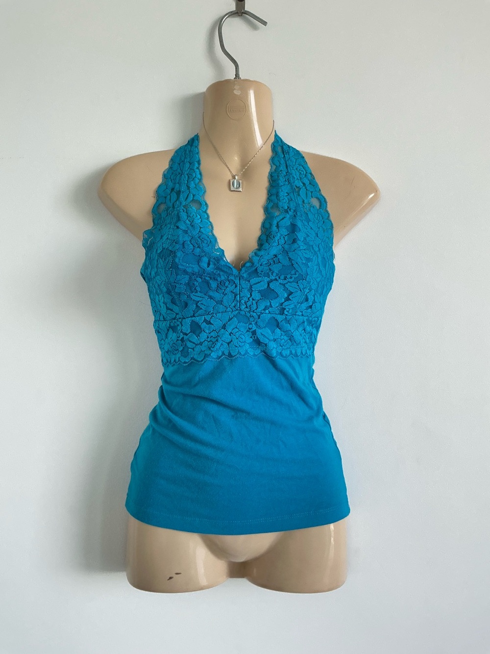 💙🐬☀️ vintage Y2K Lace Halter Cami Tank Top Blue tie back open back